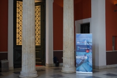 35_Presentation-hall-entrance